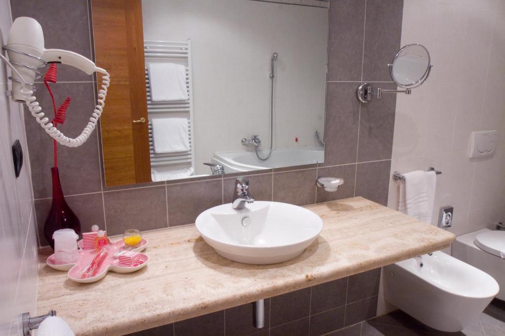 Hm Motelhotel Castellazzo Bormida Zimmer foto