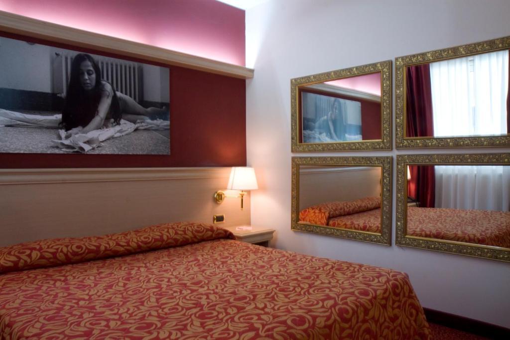 Hm Motelhotel Castellazzo Bormida Zimmer foto